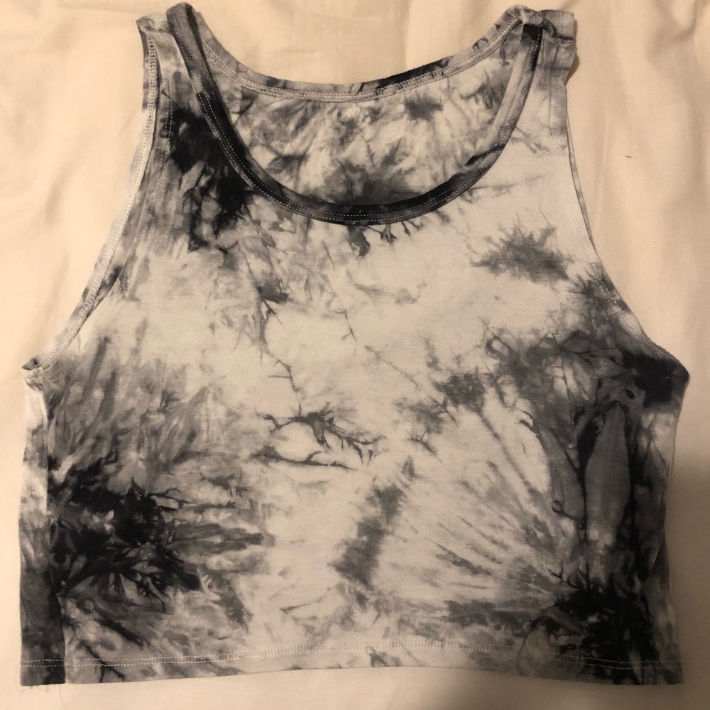 Marble/tie dye crop top